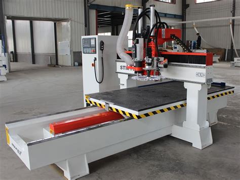 moving table cnc router machine with rotary automatic tool changer|atc routers for sale.